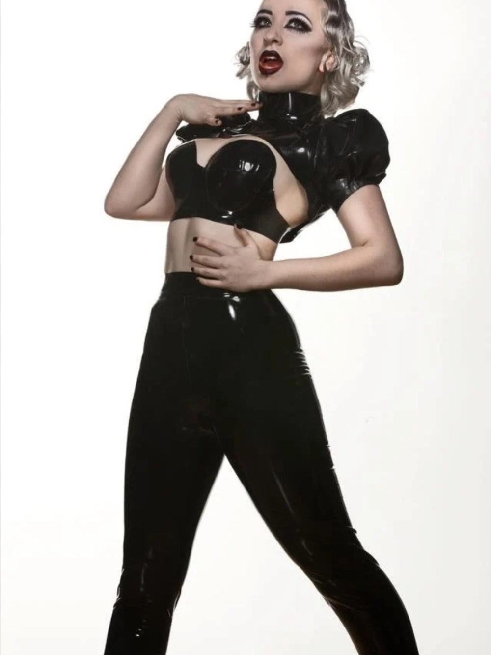 Rubber Latex Bra Sindy In Black